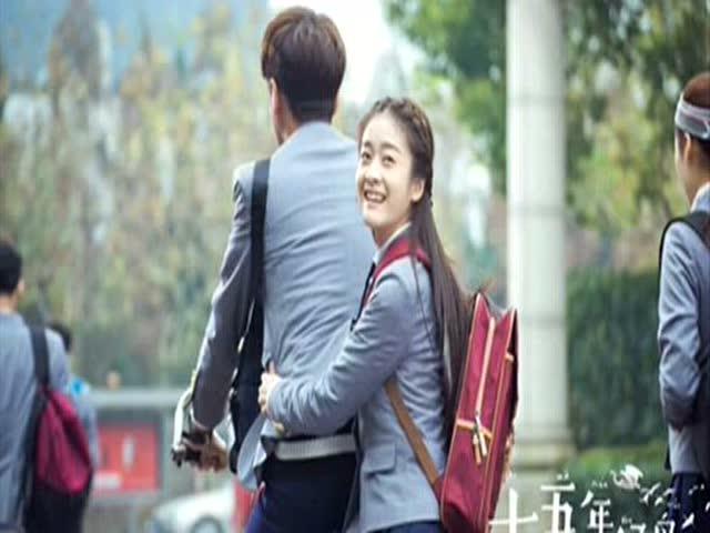 婧婧整理卧室